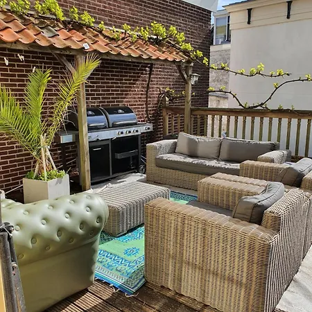 Fantastic House With A Large Roof Terrace Downtown Apartamento Alkmaar