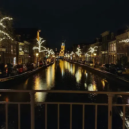 Fantastic House With A Large Roof Terrace Downtown * アルクマール